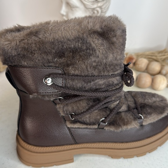 Steve Madden Dione Faux Fur Boot (Women) Sz 7.5 - Picture 11 of 12